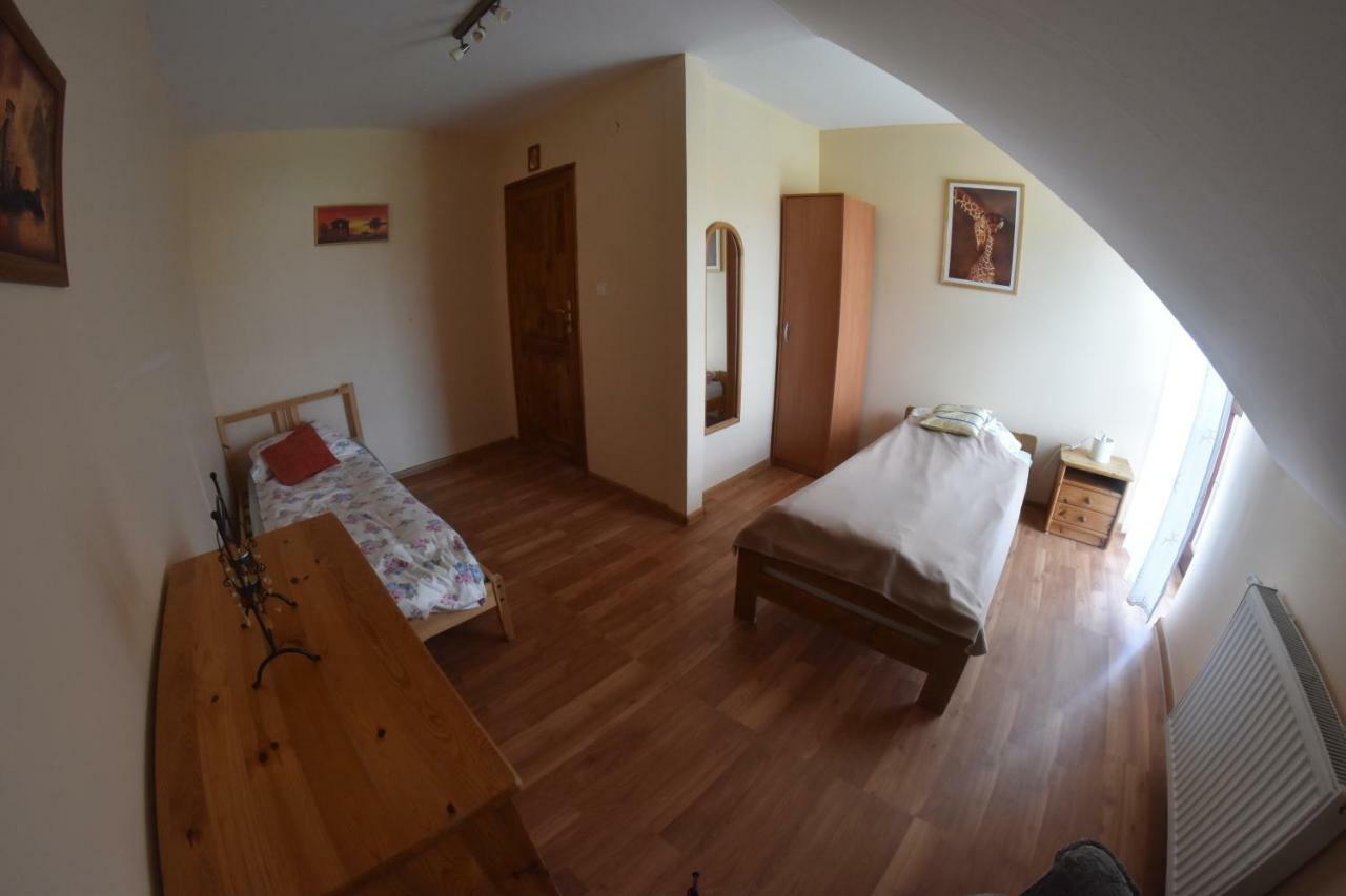 Comfortable House With Garden Manki Екстер'єр фото