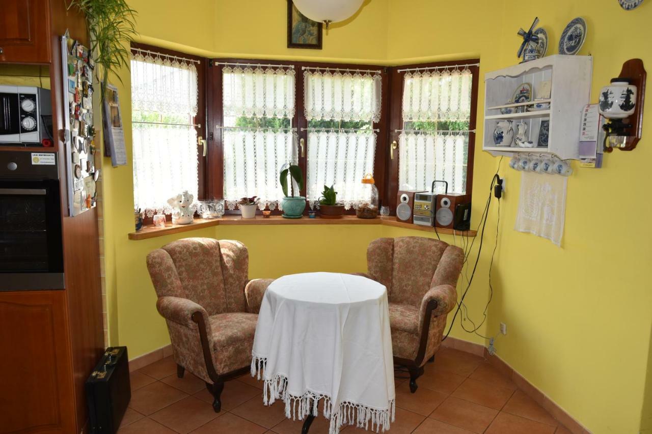Comfortable House With Garden Manki Екстер'єр фото